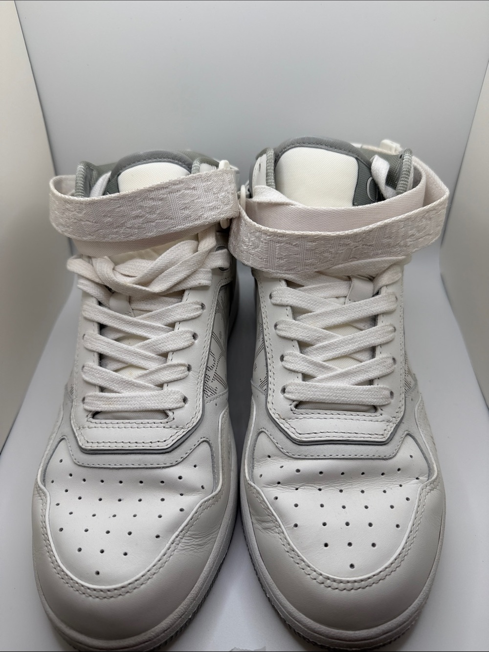 Dior B27 High Top Sneakers White Gray EU 39